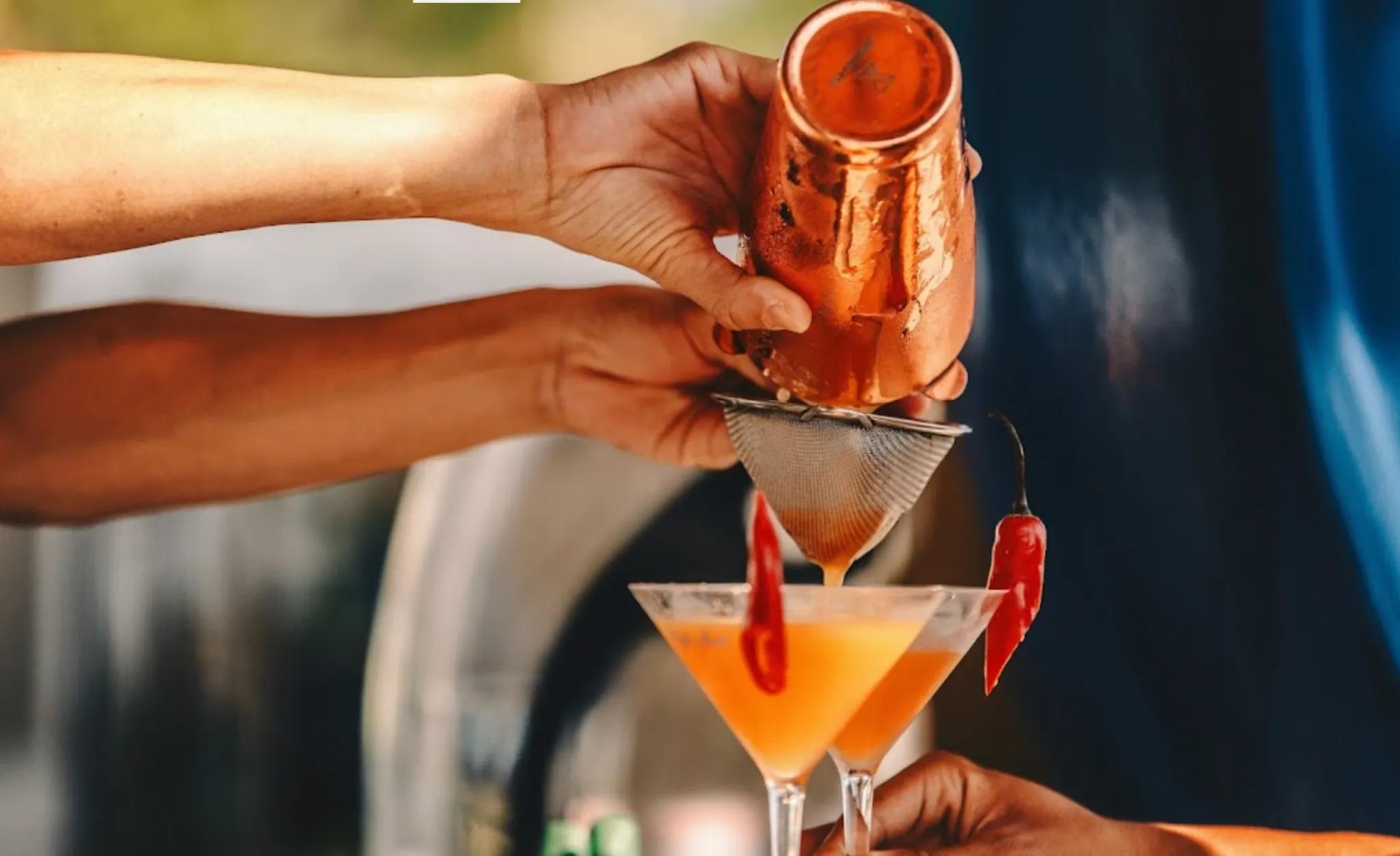 Alexa Club bar near Whale Marina — a cozy spot for leisure and entertainment.